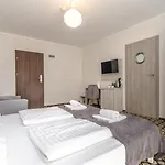 Marina Z Widokiem Na Jezioro Mielno (Koszalin)