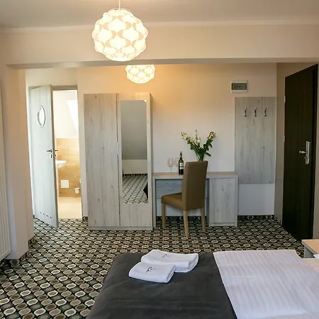 Marina Mielno Z Widokiem Na Jezioro Kompleks wypoczynkowy 3*