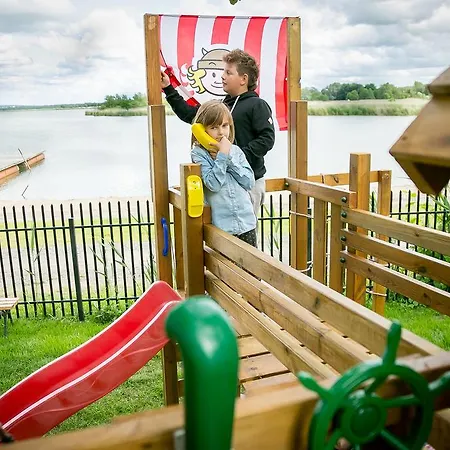 Marina Mielno Z Widokiem Na Jezioro Mielno (Koszalin)