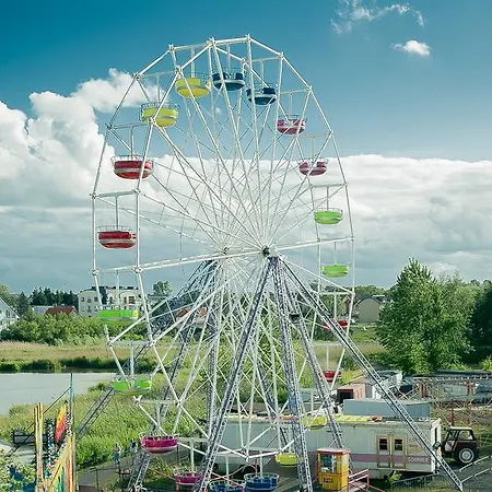 Kompleks wypoczynkowy Marina Mielno Z Widokiem Na Jezioro Mielno (Koszalin)