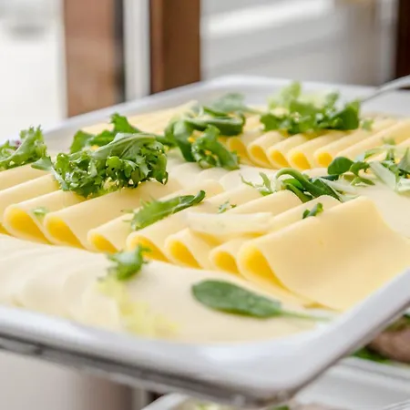 Marina Z Widokiem Na Jezioro Kompleks wypoczynkowy