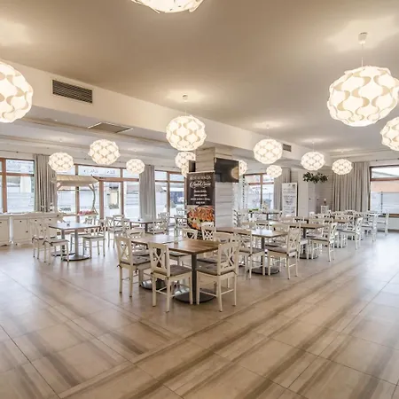 假日公园 Marina Z Widokiem Na Jezioro