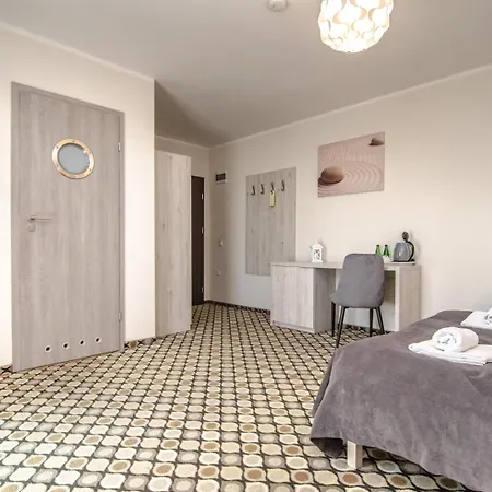 Marina Z Widokiem Na Jezioro Mielno (Koszalin)