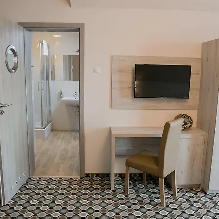 Marina Z Widokiem Na Jezioro 假日公园