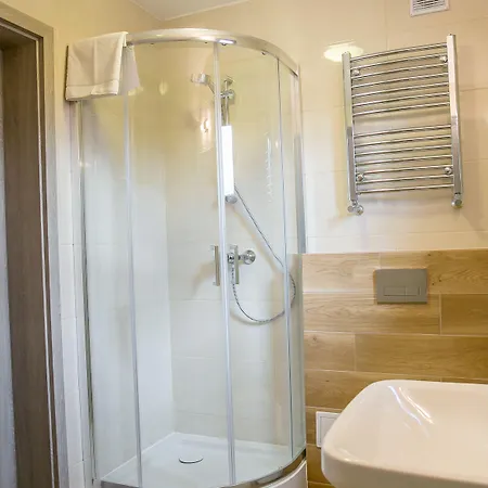 Marina Z Widokiem Na Jezioro 假日公园 梅尔诺