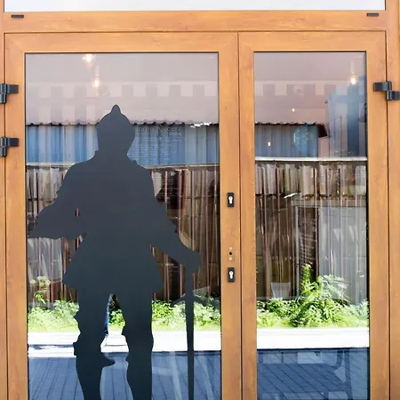 假日公园 Marina Z Widokiem Na Jezioro 梅尔诺