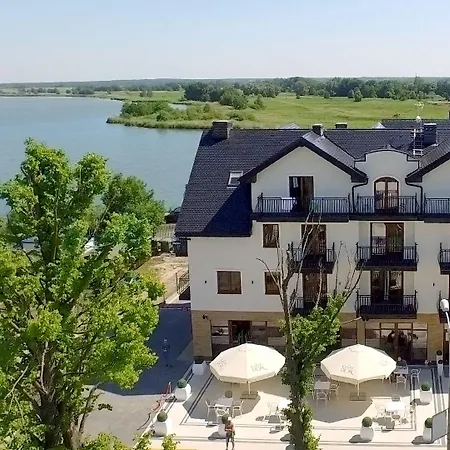 假日公园 Marina Z Widokiem Na Jezioro 梅尔诺