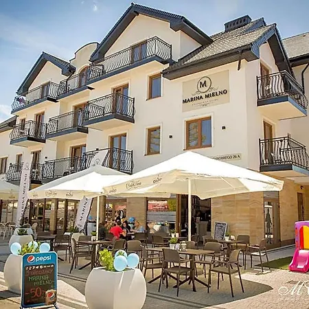 Marina Z Widokiem Na Jezioro 4* 미엘노