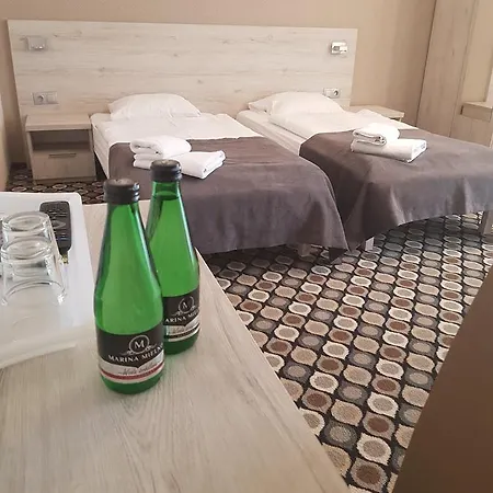 Marina Mielno Z Widokiem Na Jezioro Kompleks wypoczynkowy 3*