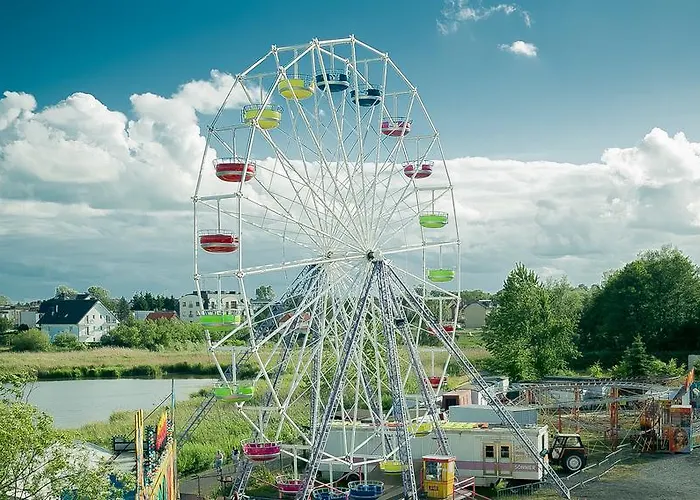 Kompleks wypoczynkowy Marina Z Widokiem Na Jezioro Mielno (Koszalin)