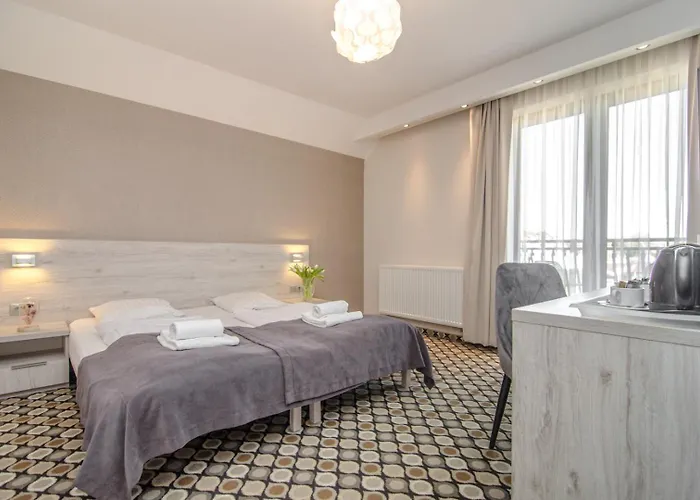 Marina Z Widokiem Na Jezioro Kompleks wypoczynkowy 4*