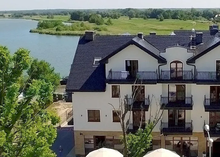 Kompleks wypoczynkowy Marina Z Widokiem Na Jezioro Mielno (Koszalin)